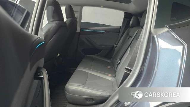 Tesla Model Y 2025 Серый из Кореи, фото 3
