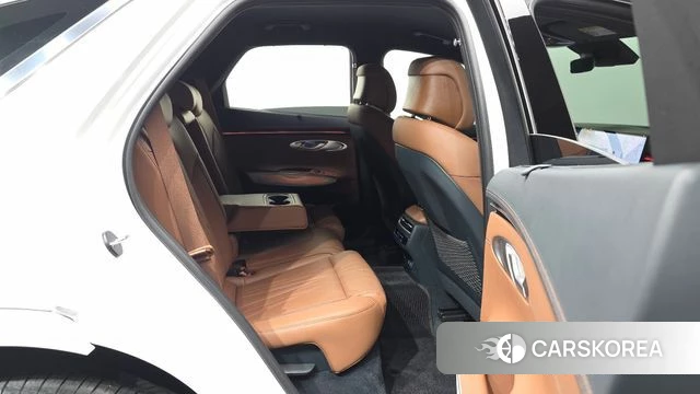 Genesis GV70 2025 Белый из Кореи, фото 3