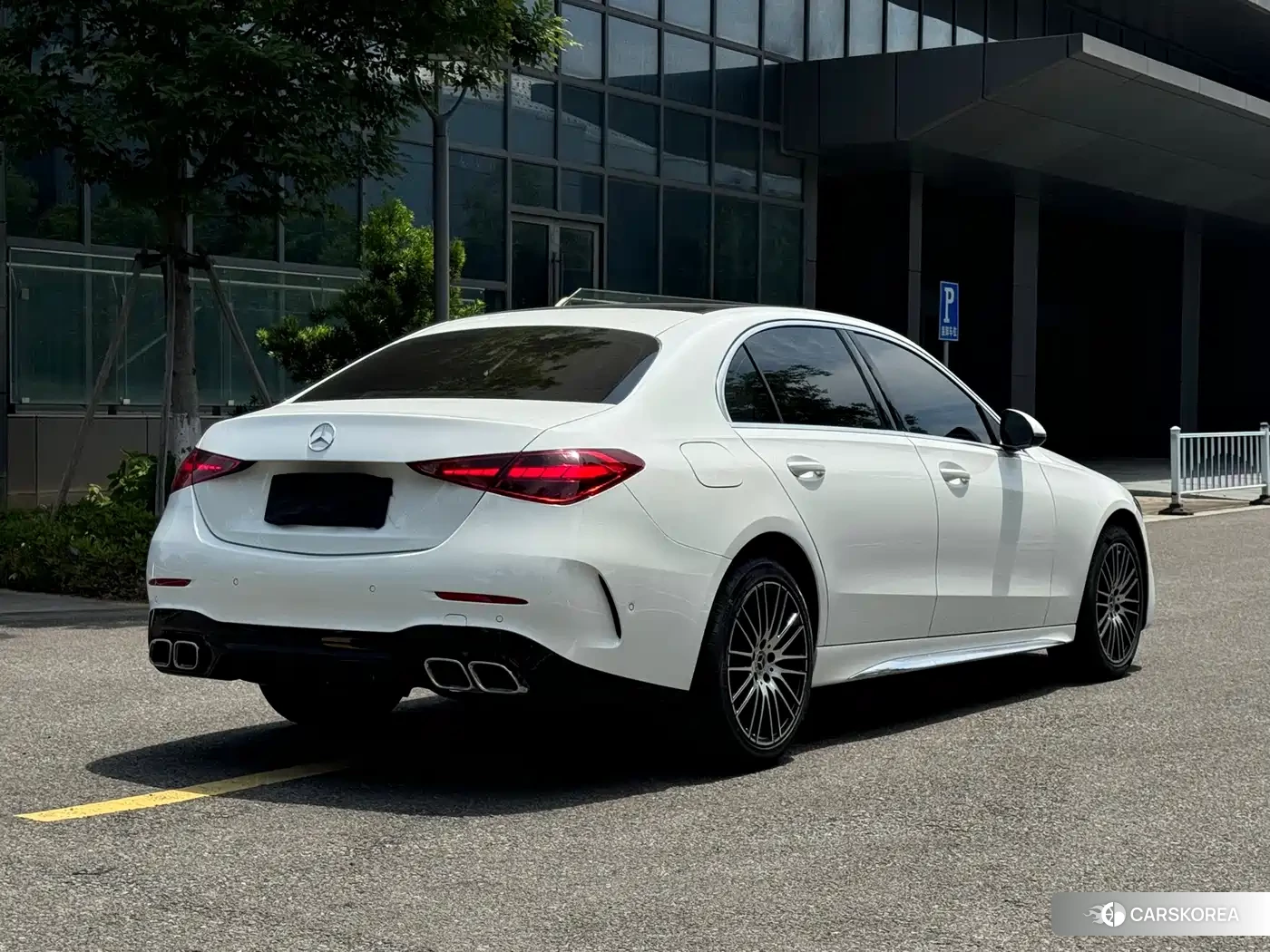 Mercedes-Benz C-class 2024 Белый из Китая, фото 3