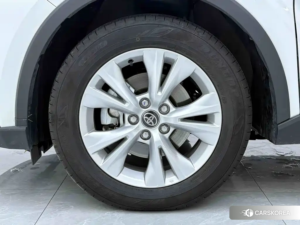 Toyota IZOA 2024 Белый из Китая, фото 3