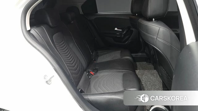 Mercedes-Benz A-Class W177 2019 Белый из Кореи, фото 3