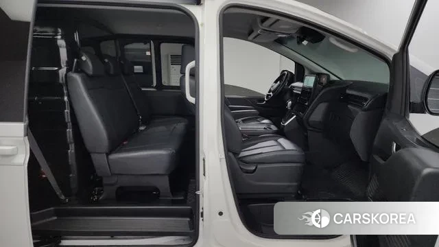 Hyundai Staria 2024 Белый из Кореи, фото 3