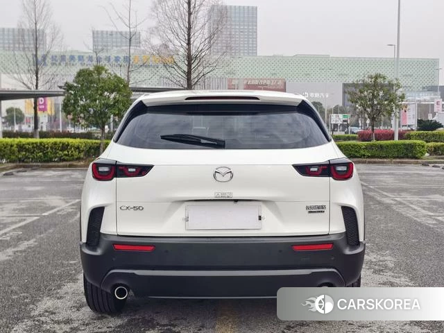Mazda CX-50 line also 2023 Белый из Китая, фото 3