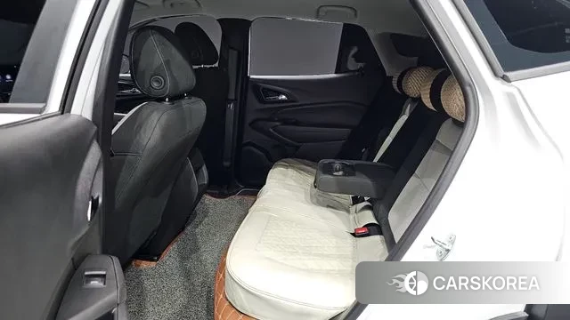 Chevrolet (GM Daewoo) Trax Crossover 2023 Белый из Кореи, фото 3