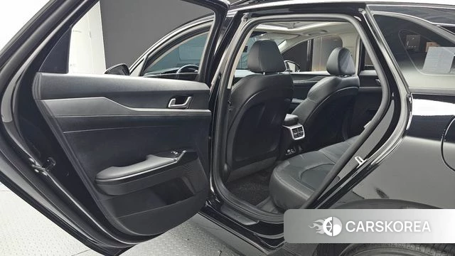 Kia K5 3rd generation 2022 Черный из Кореи, фото 3