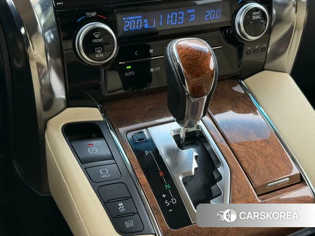 Toyota Elfa 2018 Белый из Китая, фото 3