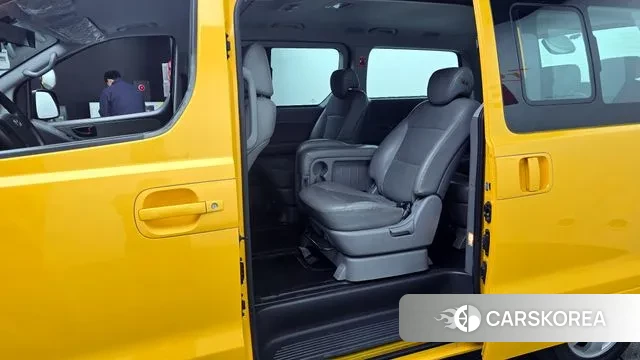 Hyundai The New Grand Starex 2018 Желтый из Кореи, фото 3