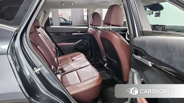 Kia Seltos 2021 Серый из Кореи, фото 3