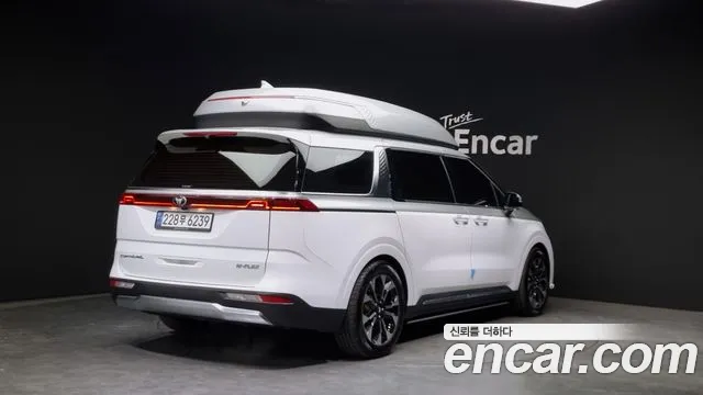 Kia Carnival 4th generation 2021 Белый двухцветный из Кореи, фото 3