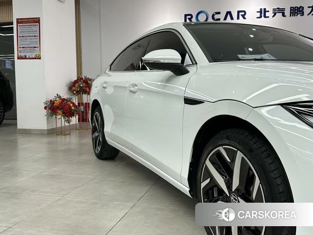 Volkswagen Lingdu 2024 Белый из Китая, фото 3