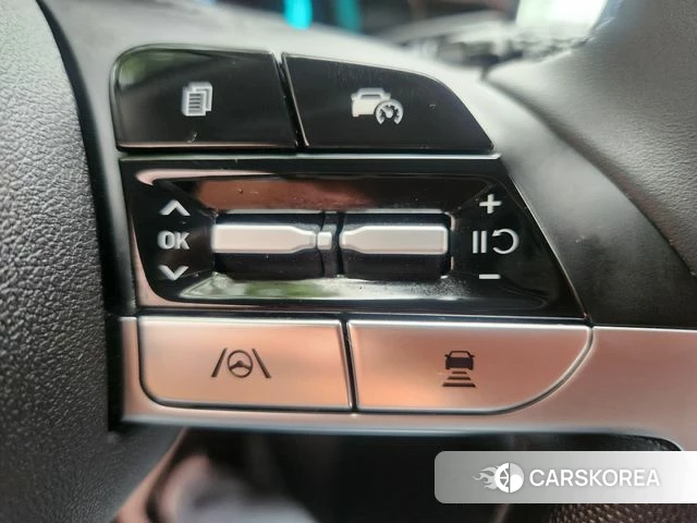 Hyundai The New Avante (CN7) 2024 Белый из Кореи, фото 3