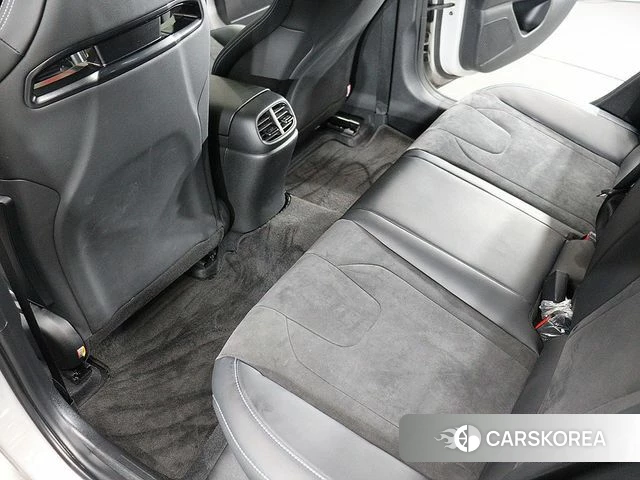 Hyundai Avante (CN7) 2022 Серебристо-серый из Кореи, фото 3