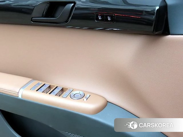 Hyundai Grandeur Hybrid (GN7) 2023 Белый из Кореи, фото 3