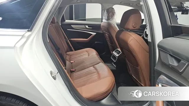 Audi A6 (C8) 2021 Белый из Кореи, фото 3