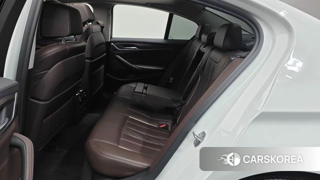 BMW 5 Series (G30) 2019 Белый из Кореи, фото 3