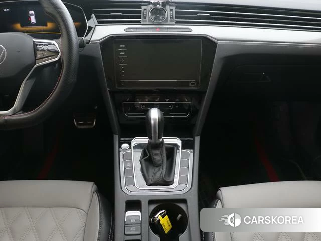Volkswagen Magotan 2023 Черный из Китая, фото 3