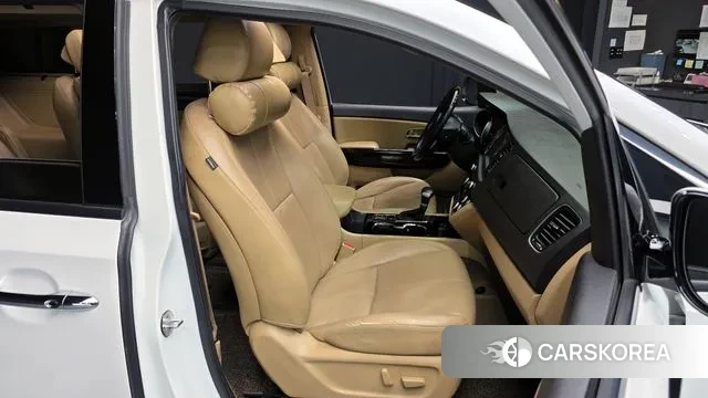 Kia The New Carnival 2019 Белый из Кореи, фото 3