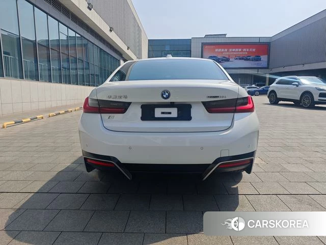 BMW i3 2024 Белый из Китая, фото 3