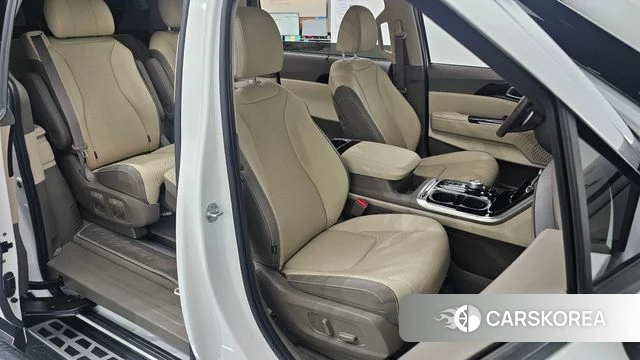 Kia Carnival 4th generation 2023 Белый из Кореи, фото 3