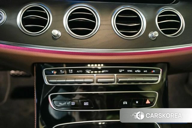 Mercedes-Benz E-Class W213 2022 Синий из Кореи, фото 3