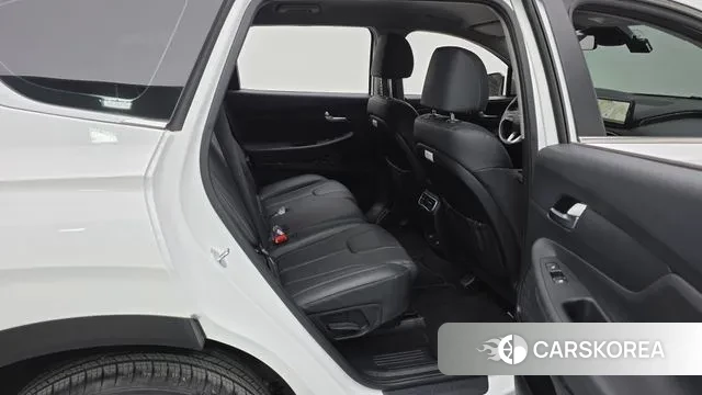 Hyundai The New Santa Fe 2023 Белый из Кореи, фото 3