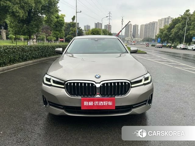 BMW 5 series 2023 Шампань из Китая, фото 3