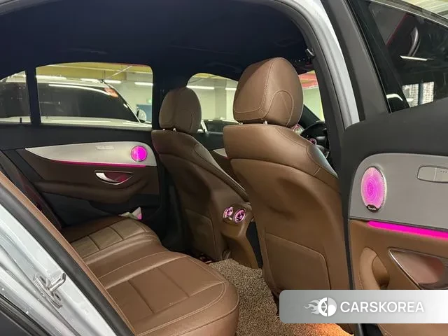 Mercedes-Benz E-Class W213 2021 Серебряный из Кореи, фото 3