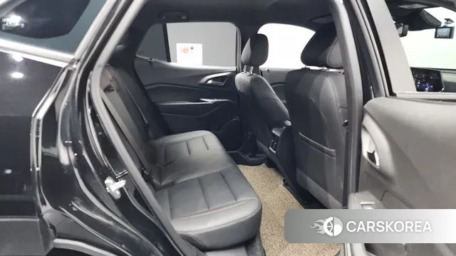 Chevrolet (GM Daewoo) Trax Crossover 2023 Черный из Кореи, фото 3