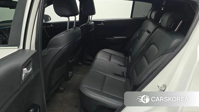 Kia Sportage The Bold 2018 Белый из Кореи, фото 3