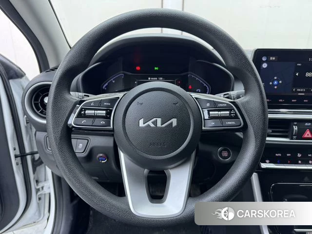 Kia K3 2022 Белый из Китая, фото 3