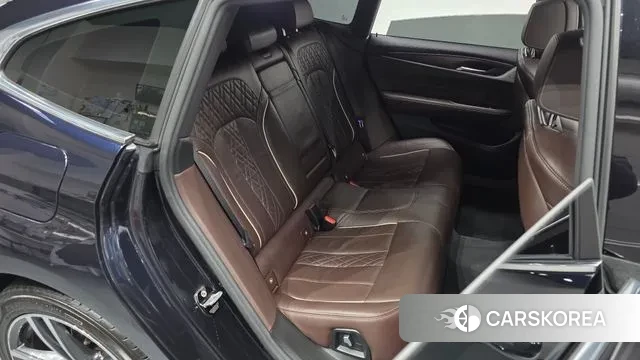 BMW 6 Series GT (G32) 2021 Черный из Кореи, фото 3