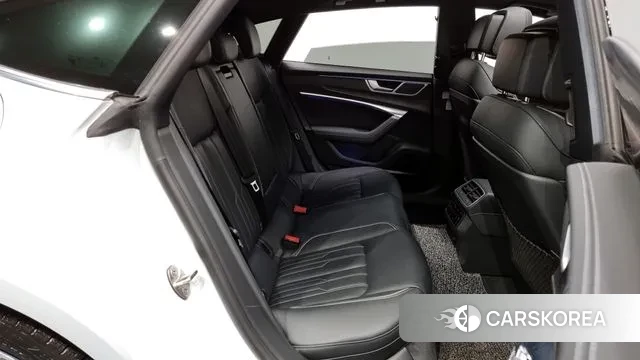 Audi A7 (4K) 2020 Белый из Кореи, фото 3