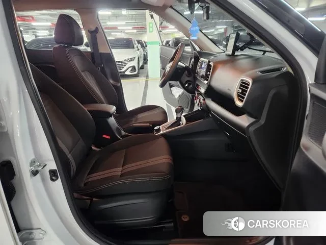 Hyundai Venue 2020 Белый из Кореи, фото 3