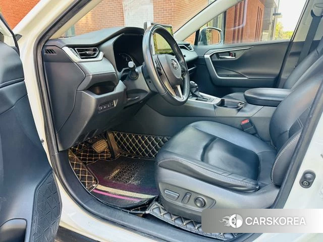 Toyota RAV4 Rongfang 2021 Белый из Китая, фото 3