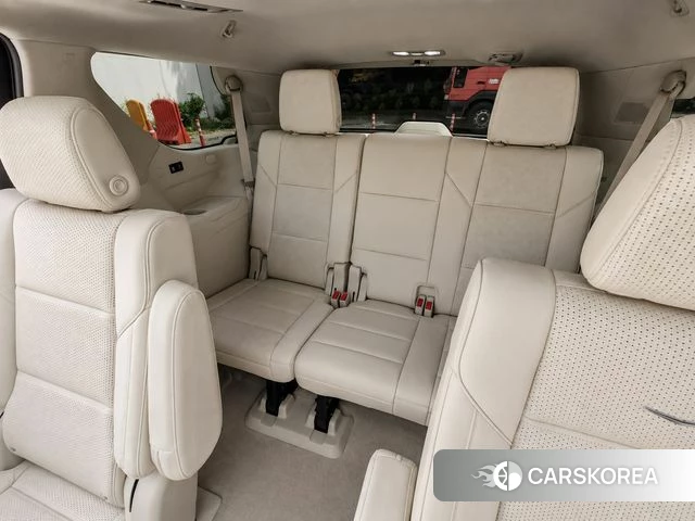 Cadillac Escalade 5th Generation 2023 Белый из Кореи, фото 3