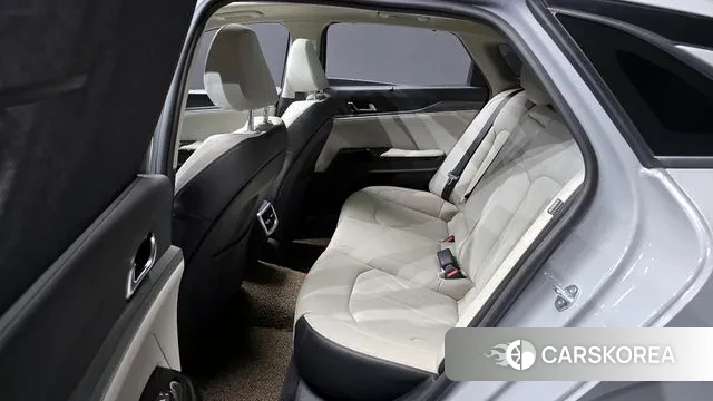 Kia The New K5 3rd generation 2023 Серебристо-серый из Кореи, фото 3