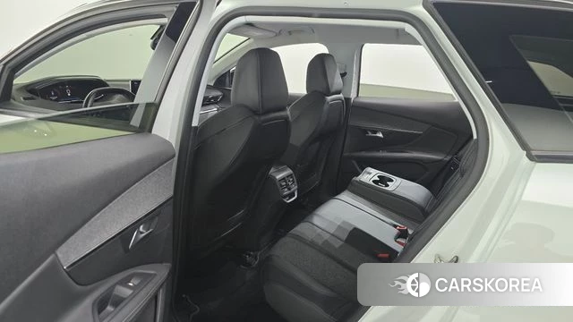 Peugeot 3008 second generation 2021 Белый из Кореи, фото 3