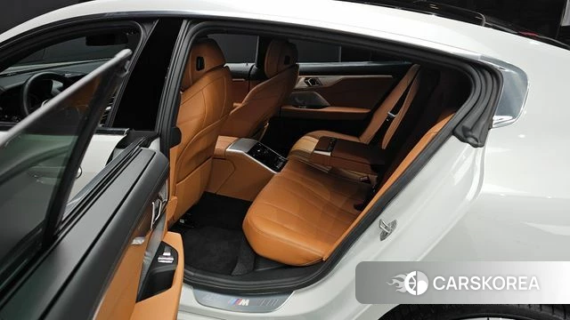 BMW 8 Series (G15) 2020 Белый из Кореи, фото 3