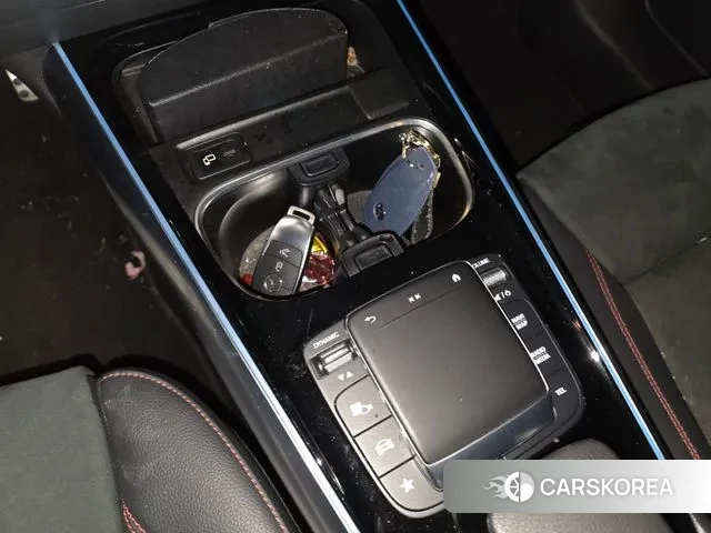 Mercedes-Benz GLA - Class H247 2023 Черный из Кореи, фото 3