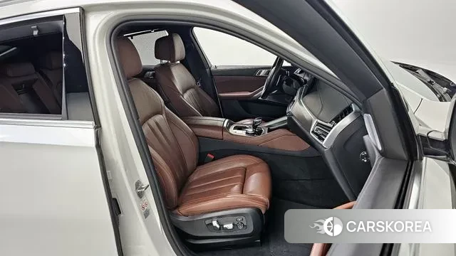 BMW X6 (G06) 2021 Белый из Кореи, фото 3