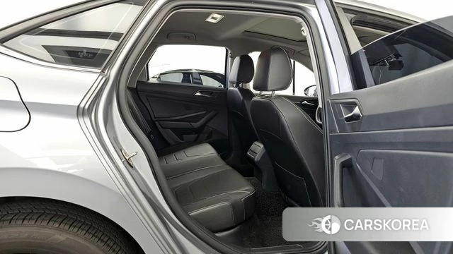 Volkswagen 7th Generation of Jetta 2023 Серый из Кореи, фото 3