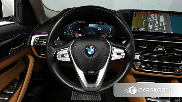 BMW 5 Series (G30) 2022 Белый из Кореи, фото 3