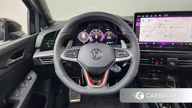 Volkswagen Golf 8th Generation 2025 Черный из Кореи, фото 3