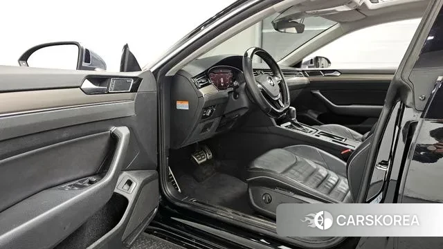 Volkswagen Arteon 2019 Черный из Кореи, фото 3