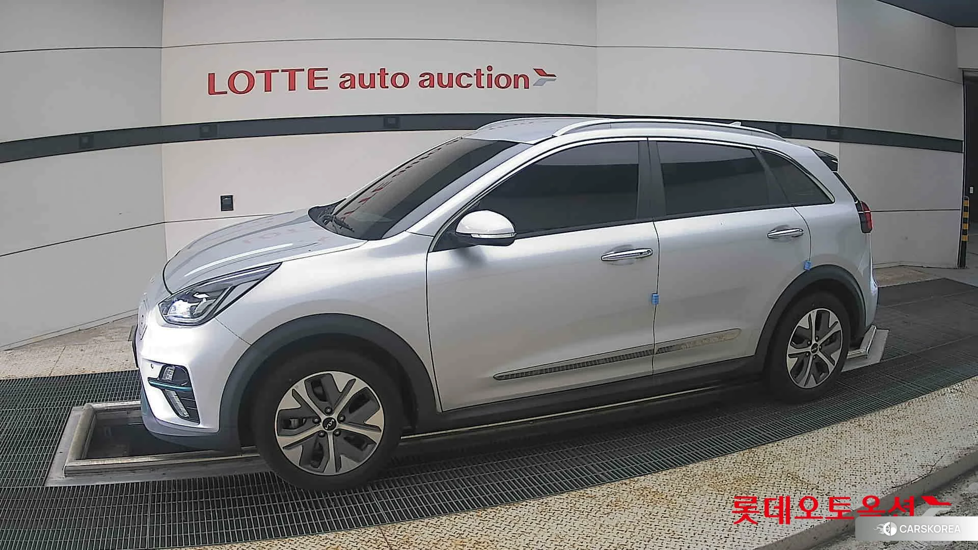 Kia Niro EV 2022 Silky Silver из Кореи, фото 3