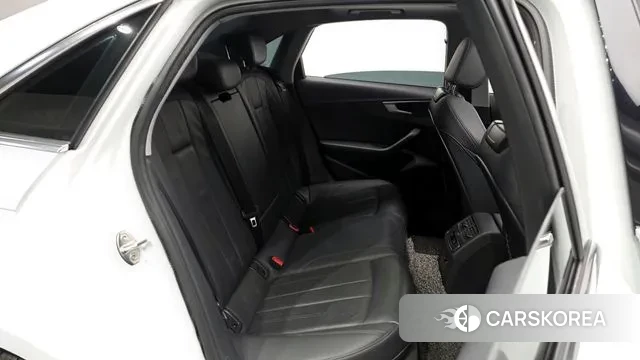 Audi A4 (B9) 2018 Белый из Кореи, фото 3