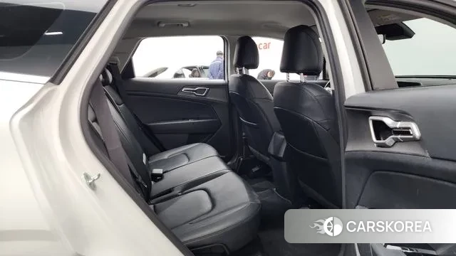 Kia Sportage 5th Generation 2022 Белый из Кореи, фото 3