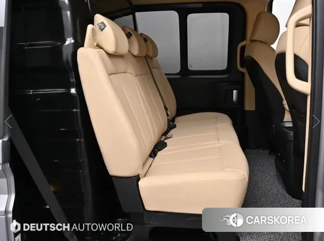 Hyundai Staria 2025 Серебряный из Кореи, фото 3