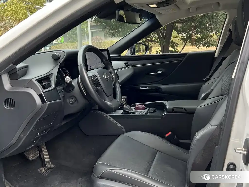 Lexus ES 2024 Белый из Китая, фото 3