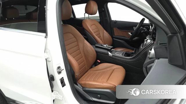 Mercedes-Benz GLC-Class X253 2023 Белый из Кореи, фото 3